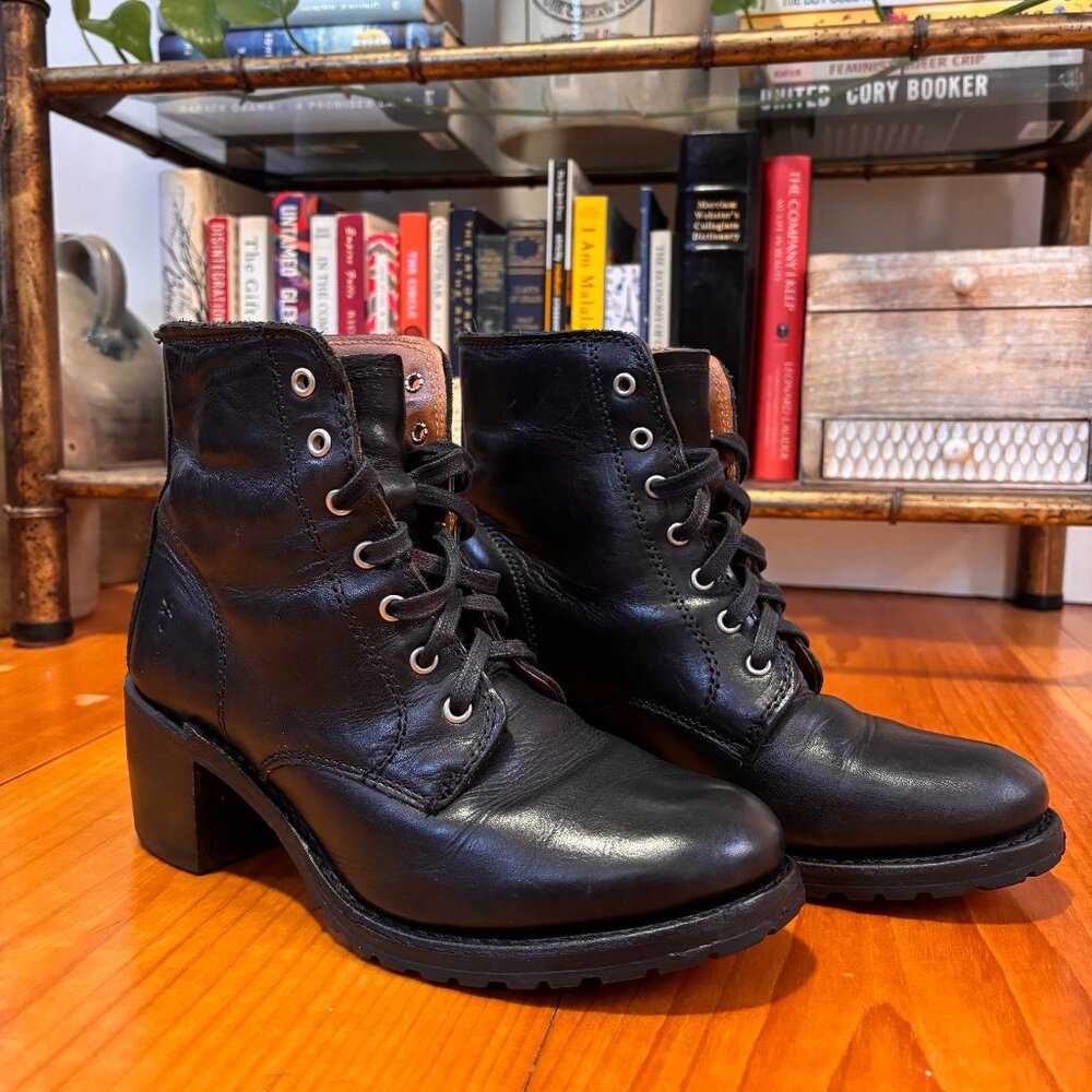Frye Sabrina Lace Up Boots - 8.5 Black (Orig. $450)